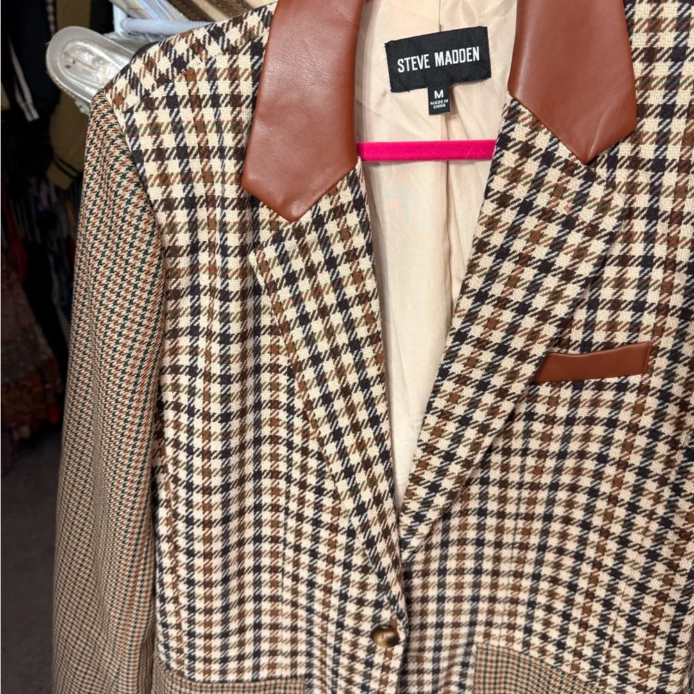 Steve Madden Mixed Pattern Blazer - Picture 2 of 6